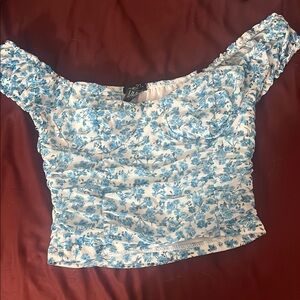 Rue21 White and Blue Ruched Crop Blouse